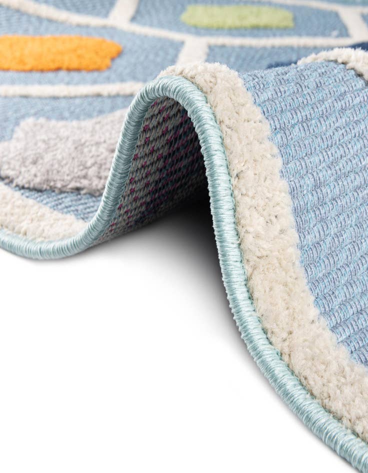 Detail image of 3' 3 x 3' 3  Washable Aruba Indoor / Outdoor Round Rug