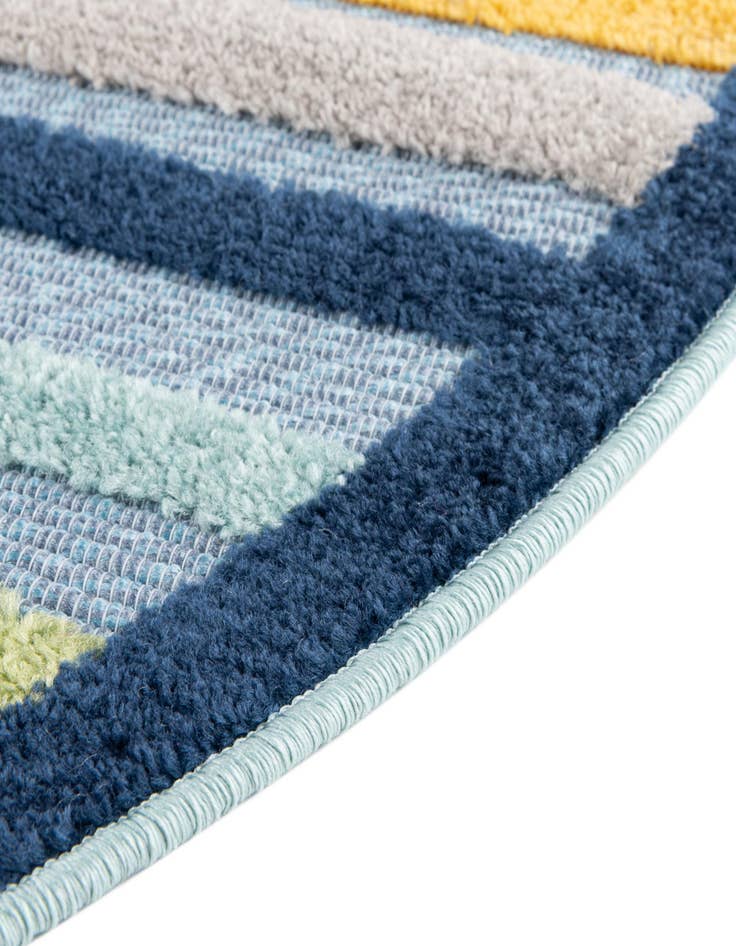 Detail image of 5' 3 x 5' 3 Easy-Clean Aruba Indoor / Outdoor Round Rug