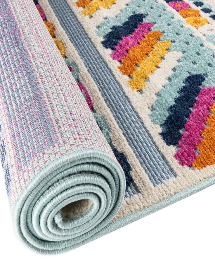 Detail image of 3' 3 x 3' 3 Easy-Clean Aruba Indoor / Outdoor Round Rug