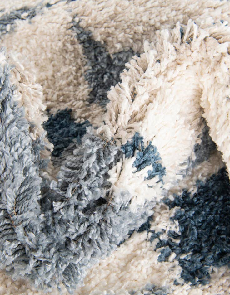 Detail image of 100cm x 100cm Lagom Shag Round Rug