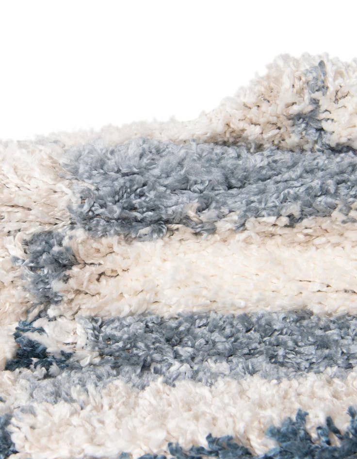 Detail image of 100cm x 100cm Lagom Shag Round Rug