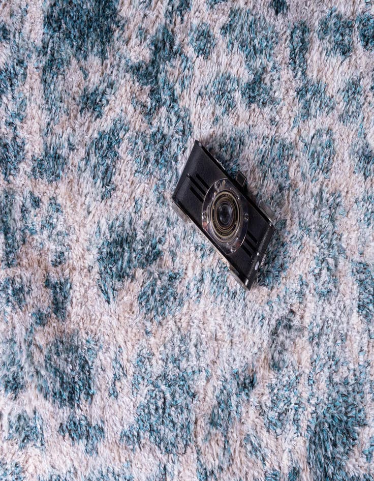 Detail image of 8' 4 x 8' 4 Atlas Round Rug