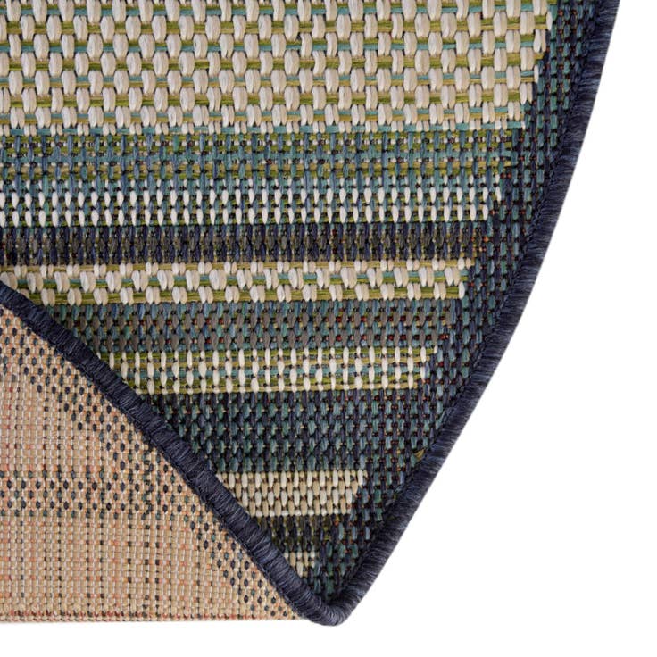 Detail image of 10' x 10' Easy-Clean Baja Indoor / Outdoor Round Rug