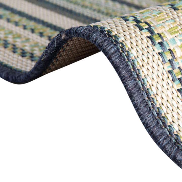 7' x 7' Easy-Clean Baja Indoor / Outdoor Round Rug