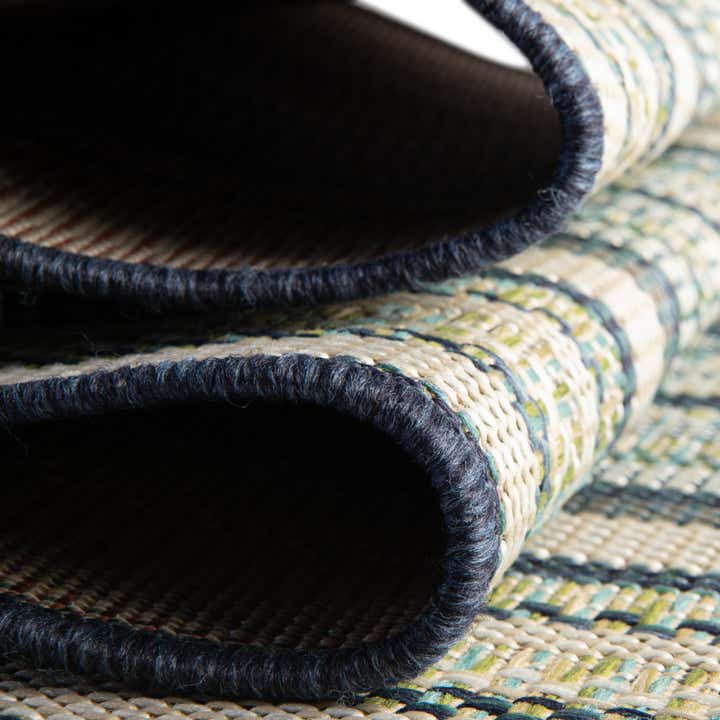 7' x 7' Easy-Clean Baja Indoor / Outdoor Round Rug
