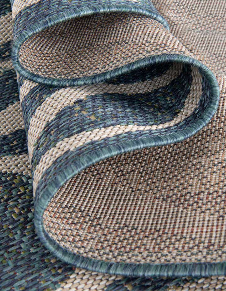 10' x 10' Easy-Clean Baja Indoor / Outdoor Round Rug