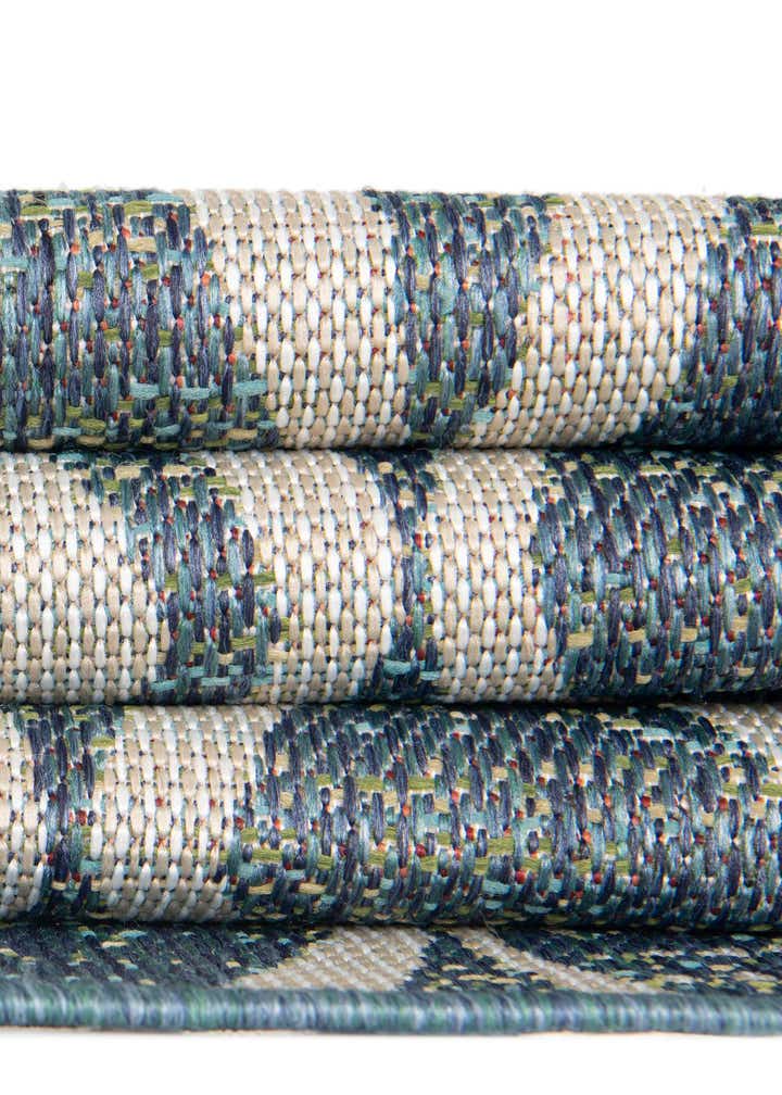 3' 3 x 3' 3 Easy-Clean Baja Indoor / Outdoor Round Rug