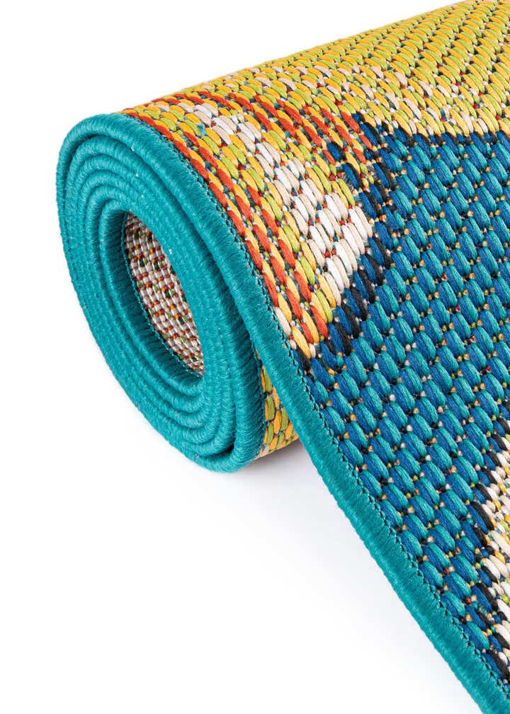 7' 10 x 7' 10 Easy-Clean Baja Indoor / Outdoor Round Rug