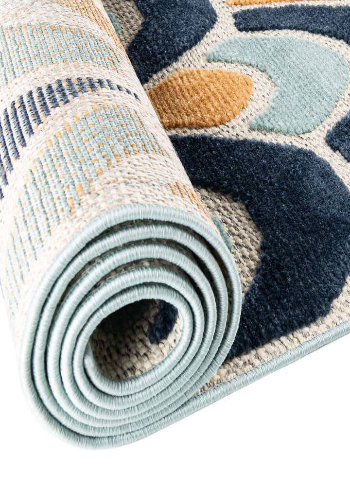 3' 3 x 3' 3 Easy-Clean Belize Indoor / Outdoor Round Rug
