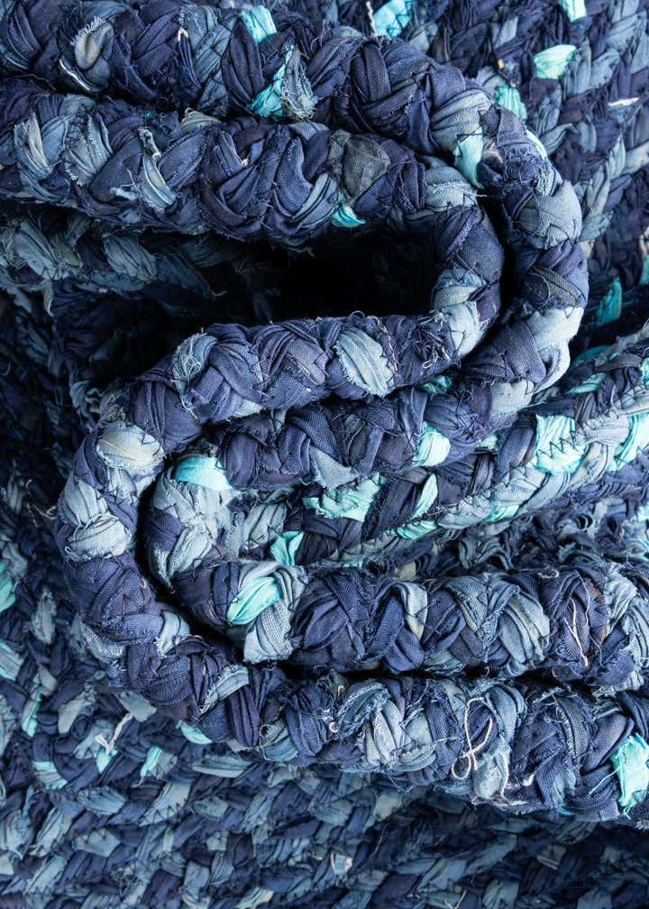 8' x 8' Handmade Braided Chindi Round Rug