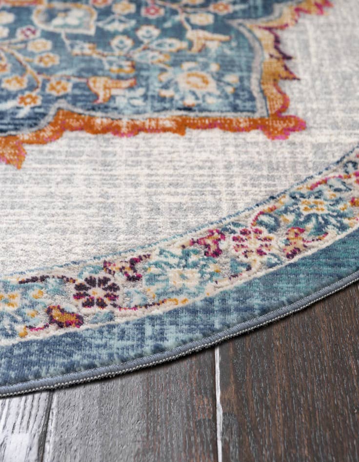 Detail image of 3' 7 x 3' 7 Budapest Round Rug