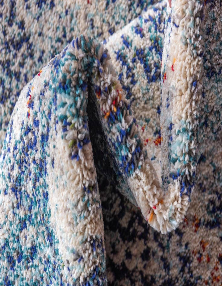 Detail image of 8' x 8' Washable Carnevale Round Rug