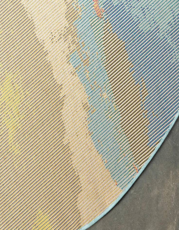 Detail image of 6' x 6'  Washable Casablanca Round Rug