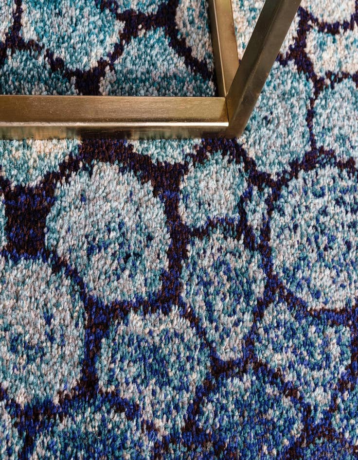 Detail image of 8' x 8'  Washable Casablanca Round Rug