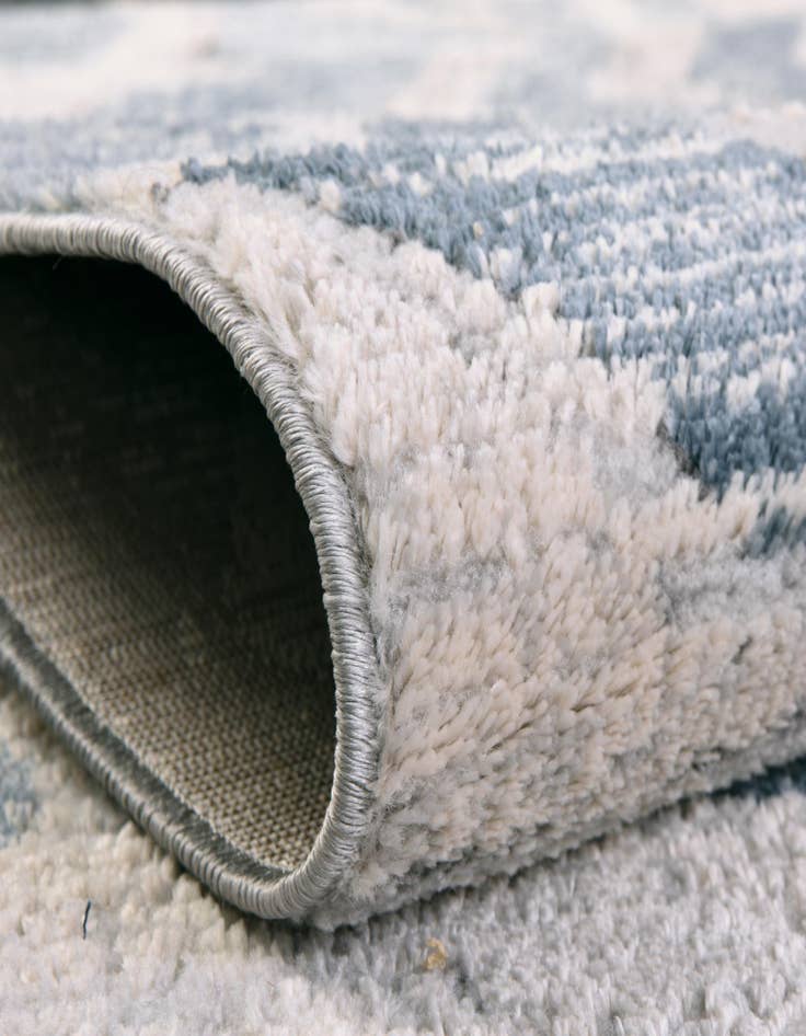 Detail image of 4' x 4' Caspian Round Rug