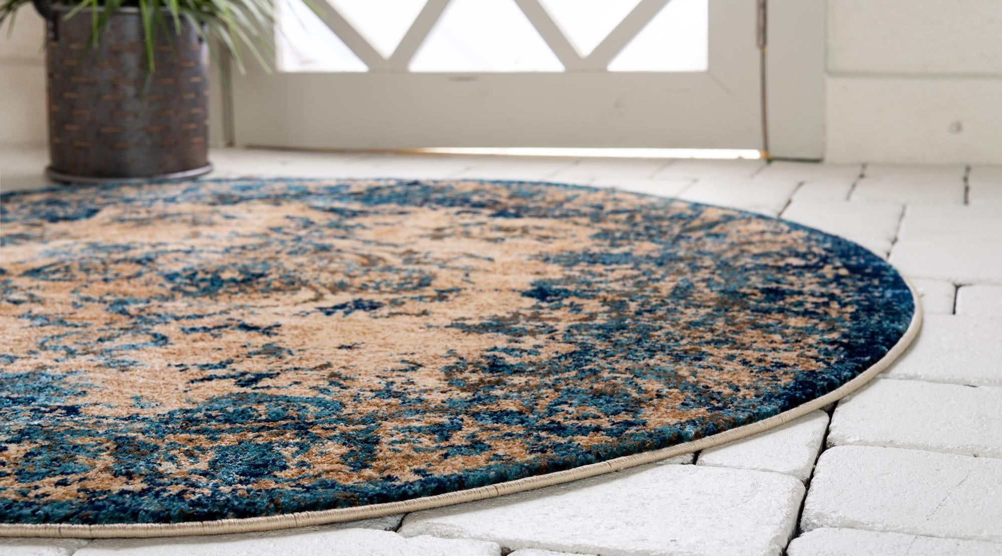 4' 5 x 4' 5 Charlestown Round Rug