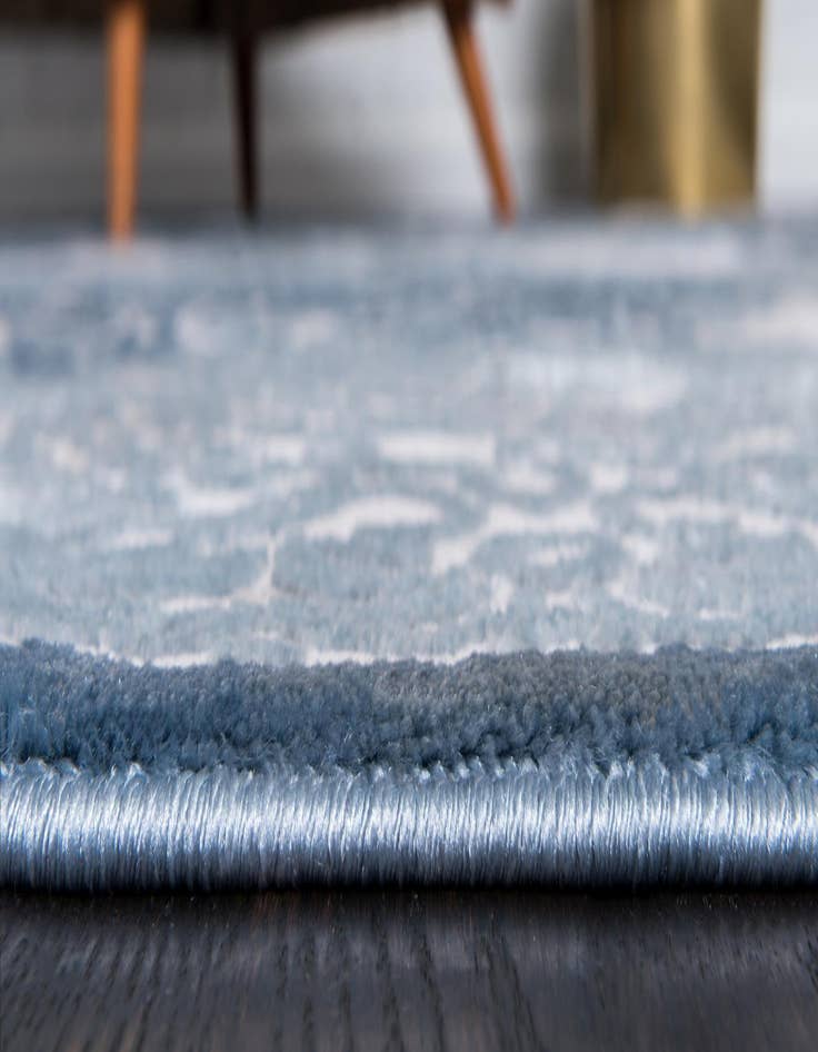 Detail image of 4' x 4' Chesterfield Round Rug