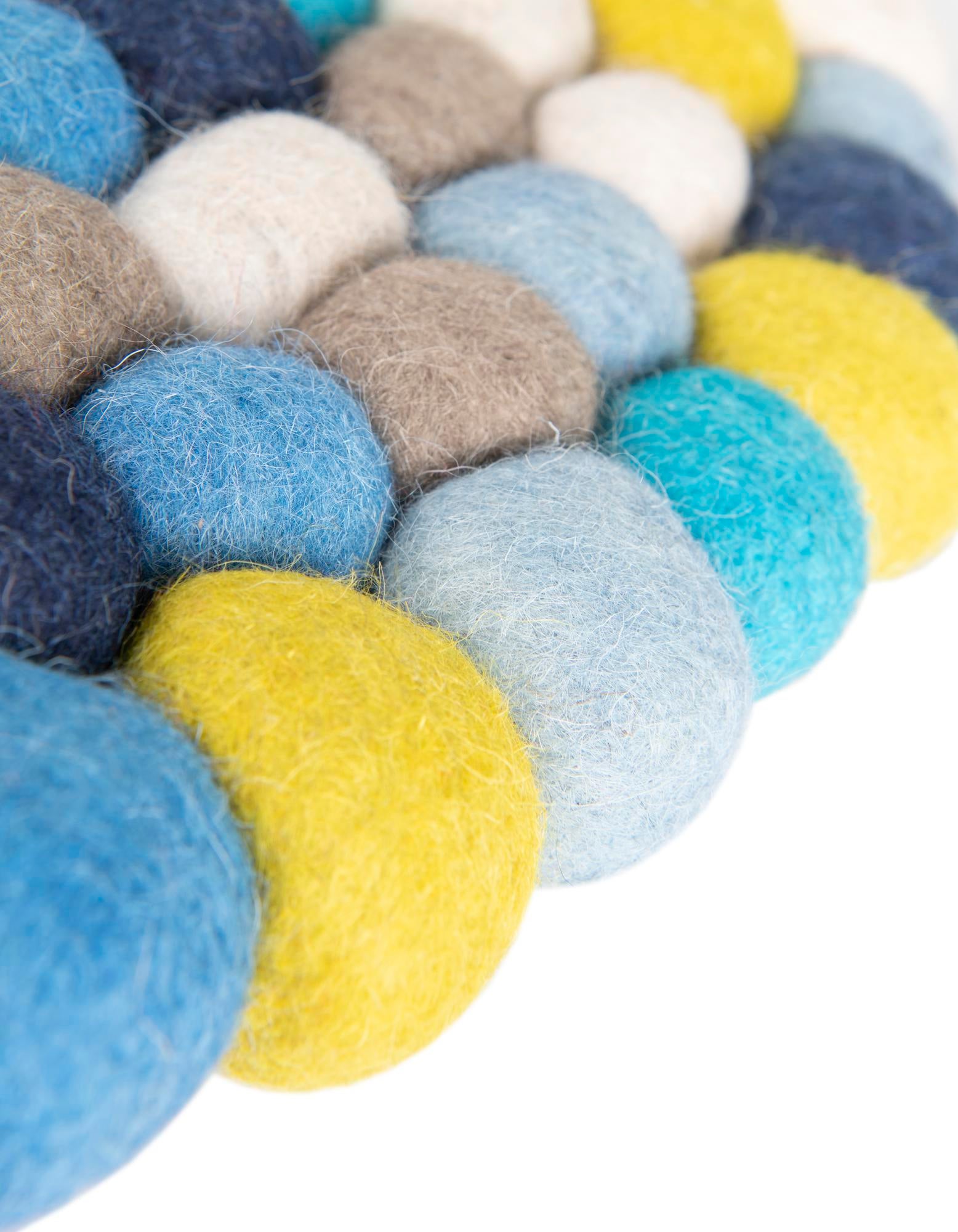 2' x 2' Felt Ball Wool Round Rug