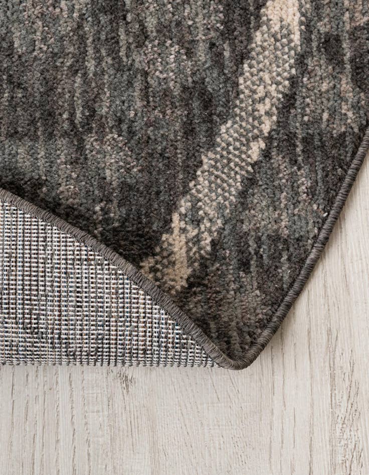 Detail image of 5' x 5' Grand Tradition Round Rug