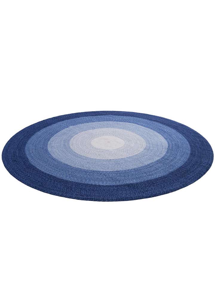 7' 10 x 7' 10 Handmade Hand Braided Wool Round Rug