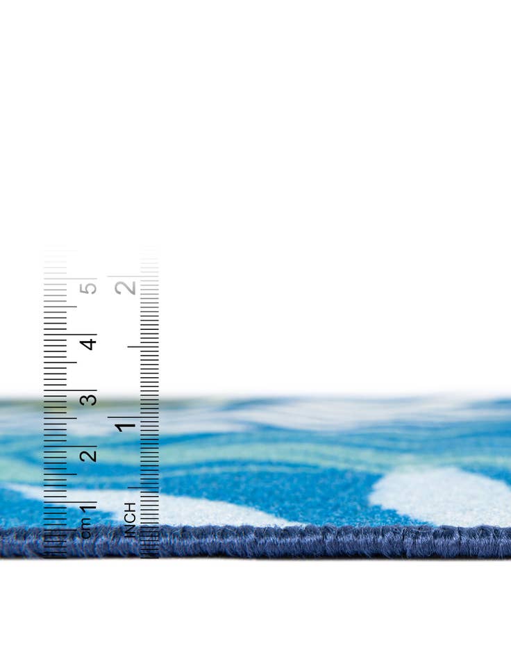 Detail image of 3' 3 x 3' 3 Easy-Clean Jill Zarin Caribbean Indoor / Outdoor Round Rug
