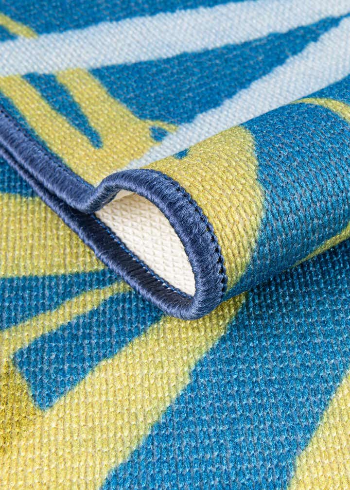 3' 3 x 3' 3 Easy-Clean Jill Zarin Caribbean Indoor / Outdoor Round Rug
