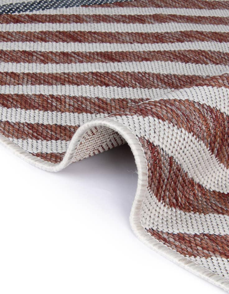 Detail image of 7' x 7' Easy-Clean Jill Zarin Indoor / Outdoor Round Rug