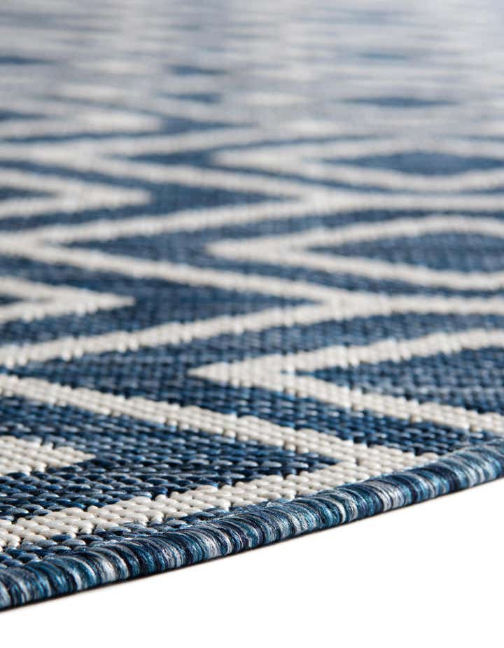 6' 7 x 6' 7 Easy-Clean Jill Zarin Turks and Caicos Indoor / Outdoor Round Rug