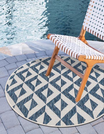 6' 7 x 6' 7 Easy-Clean Jill Zarin Napa Indoor / Outdoor Round Rug