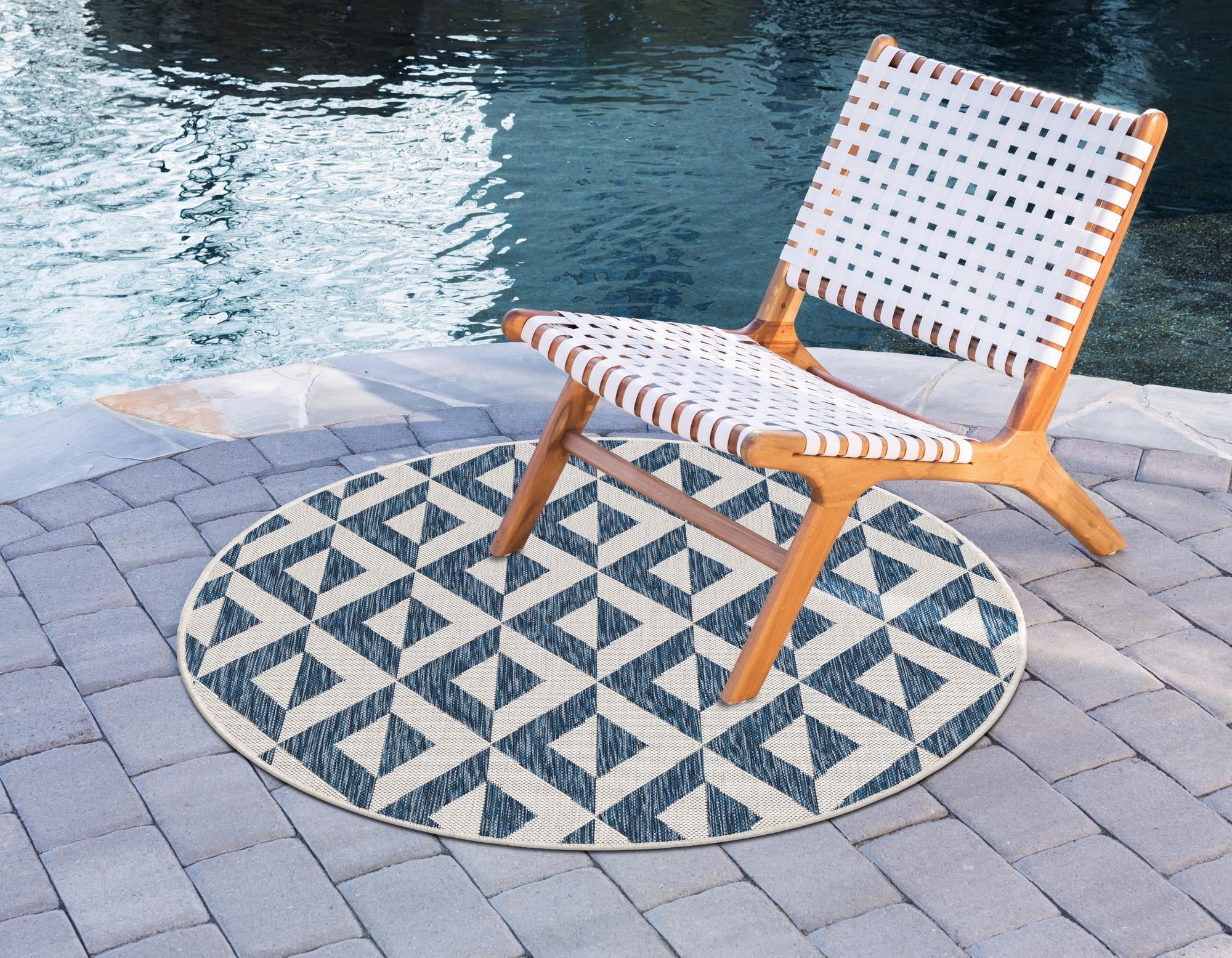 7' x 7'  Washable Jill Zarin Indoor / Outdoor Round Rug