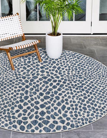 7' x 7' Easy-Clean Jill Zarin Indoor / Outdoor Round Rug