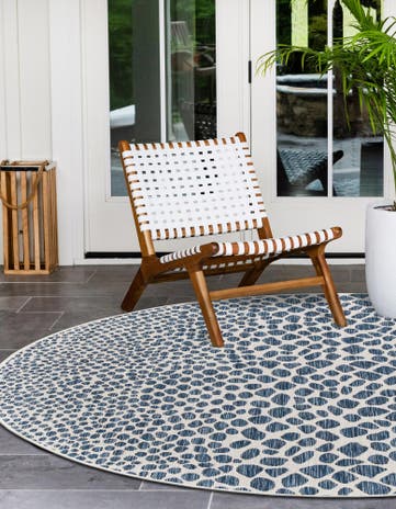 7' x 7' Easy-Clean Jill Zarin Indoor / Outdoor Round Rug
