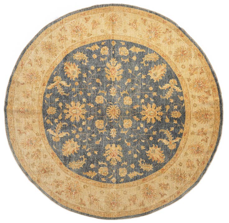 Detail image of 8' 2 x 8' 2 Kaizar Wool Round Rug