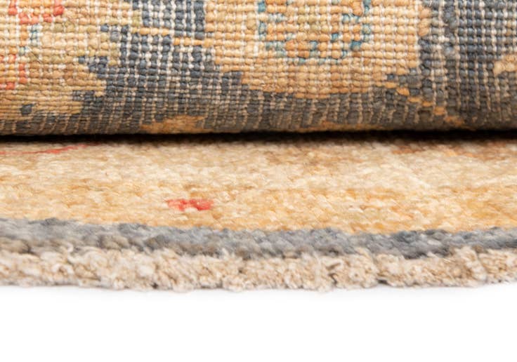 Detail image of 4' 10 x 4' 11 Kaizar Wool Round Rug