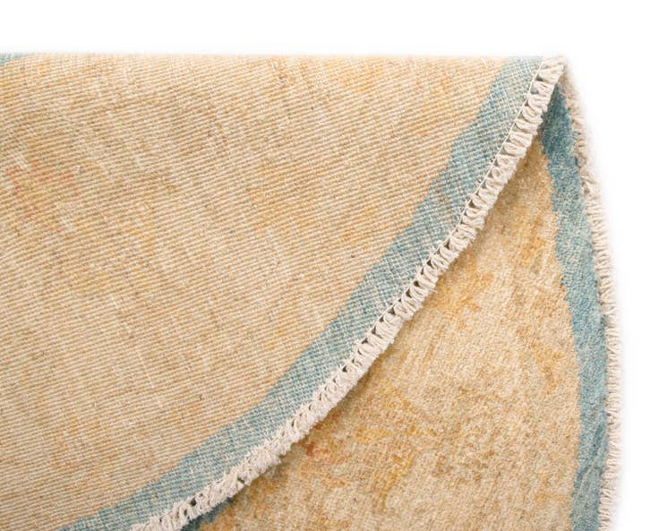 Detail image of 4' 11 x 4' 11 Kaizar Wool Round Rug