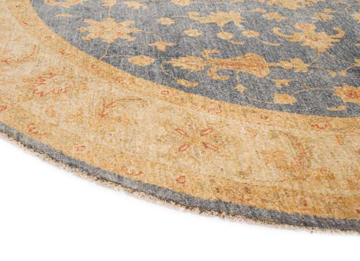 Detail image of 6' 7 x 6' 7 Kaizar Wool Round Rug