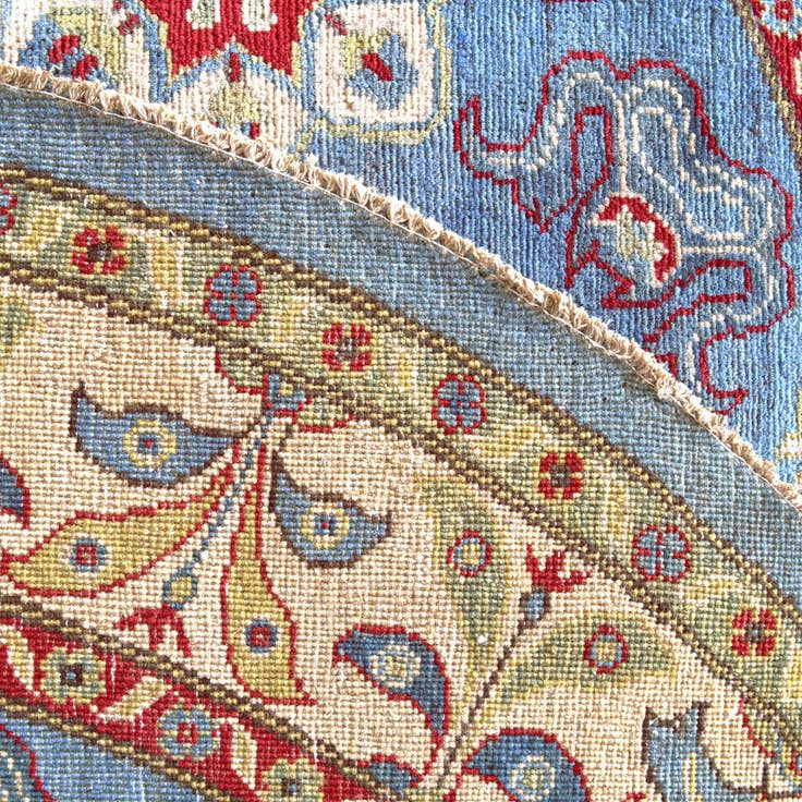 Detail image of 6' 7 x 6' 7 Hand Knotted Kazak Round Rug