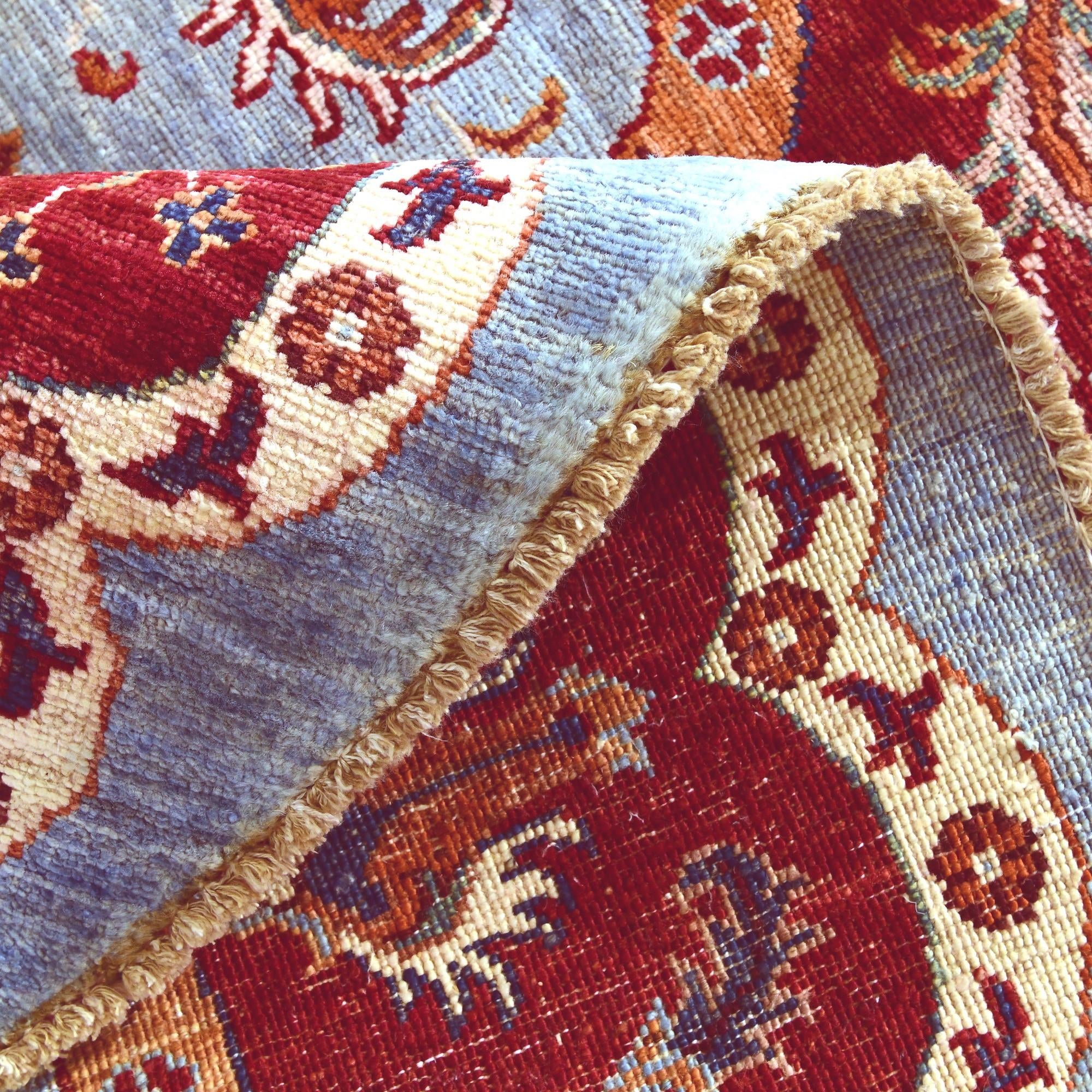 5' 9 x 5' 9 Hand Knotted Kazak Round Rug