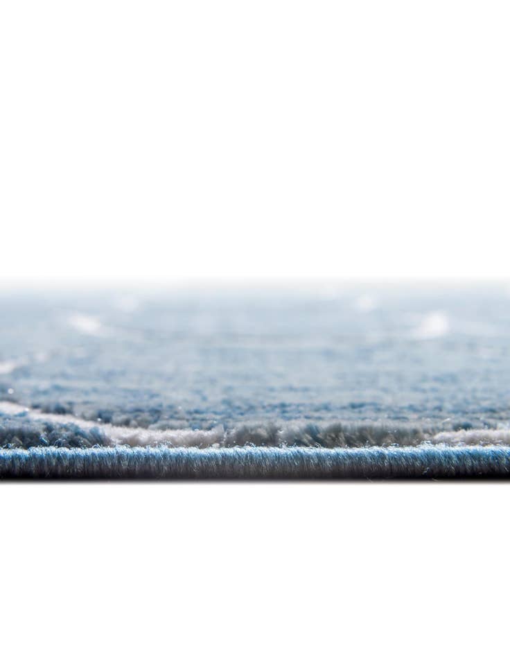 Detail image of 7' x 7' Lattice Trellis Round Rug