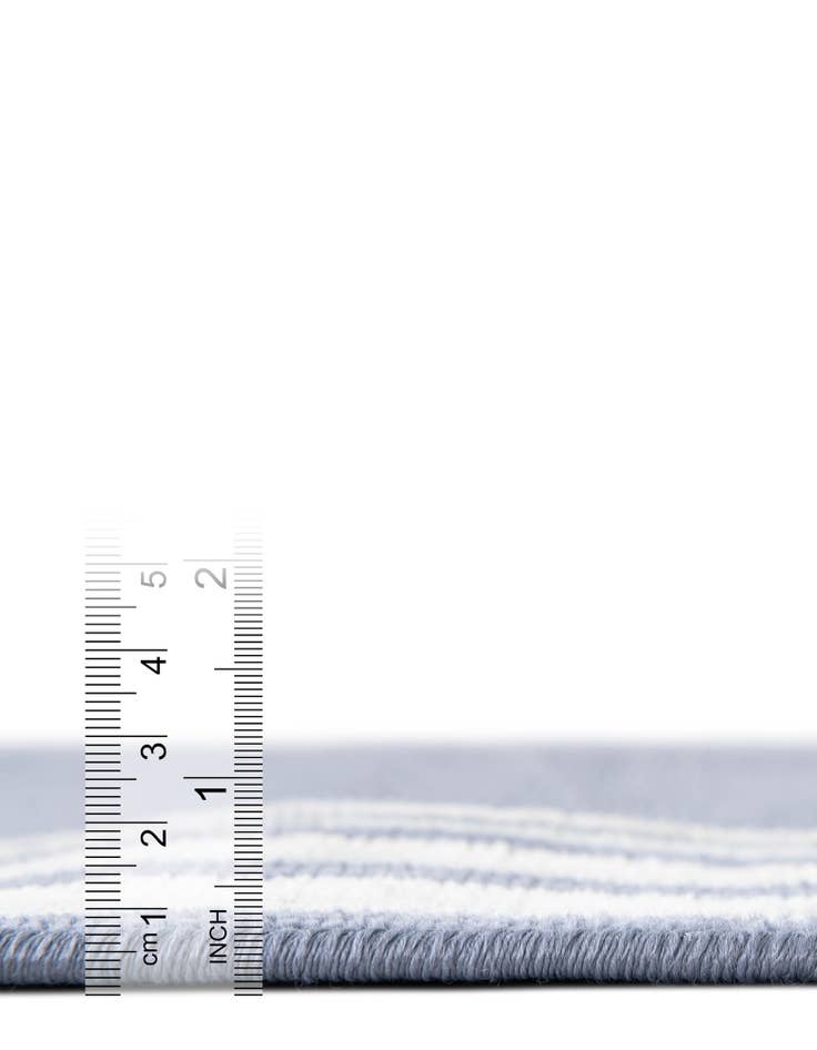 Detail image of 7' 10 x 7' 10 Lotus Round Rug