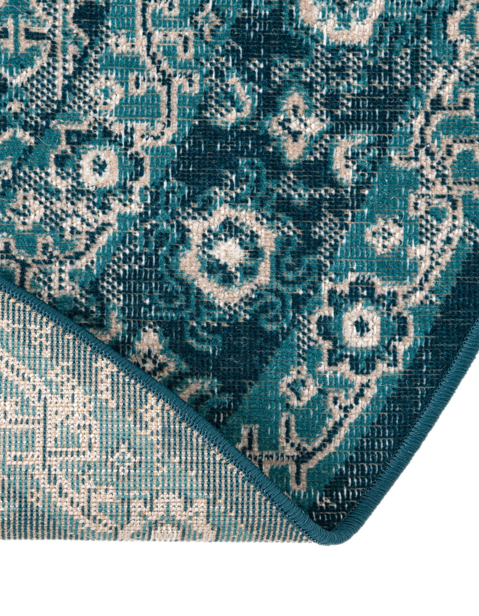 5' 3 x 5' 3 Lucerne Round Rug