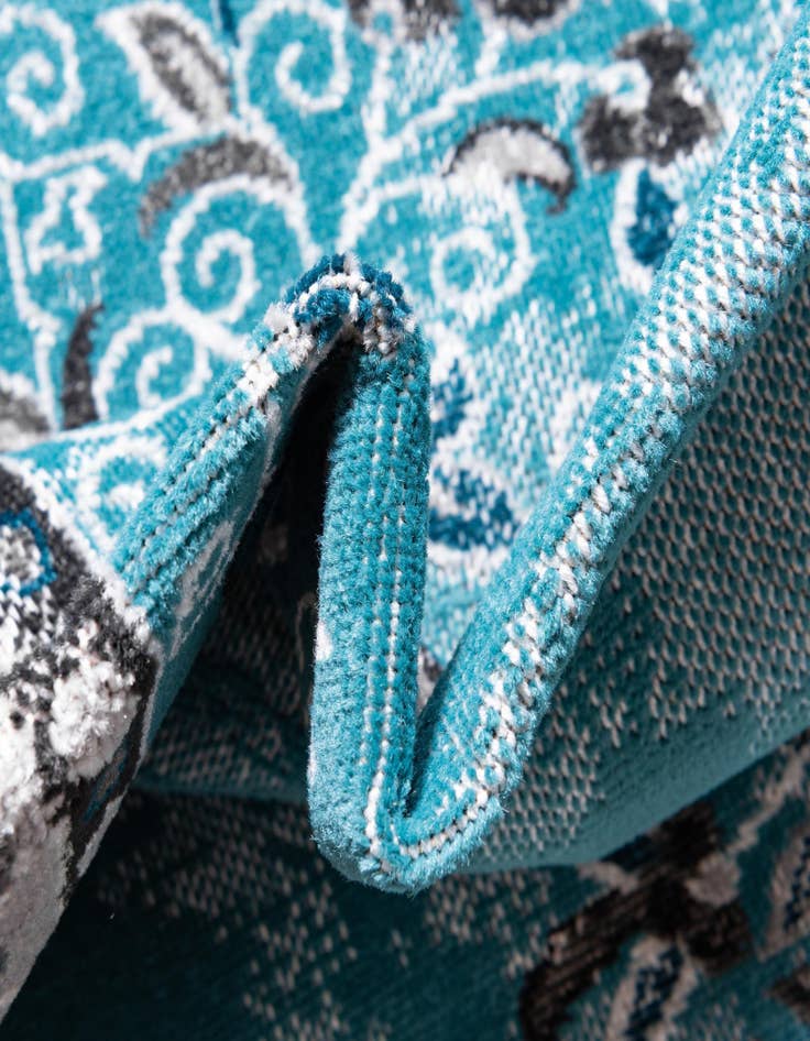 Detail image of 5' 3 x 5' 3 Lucerne Round Rug