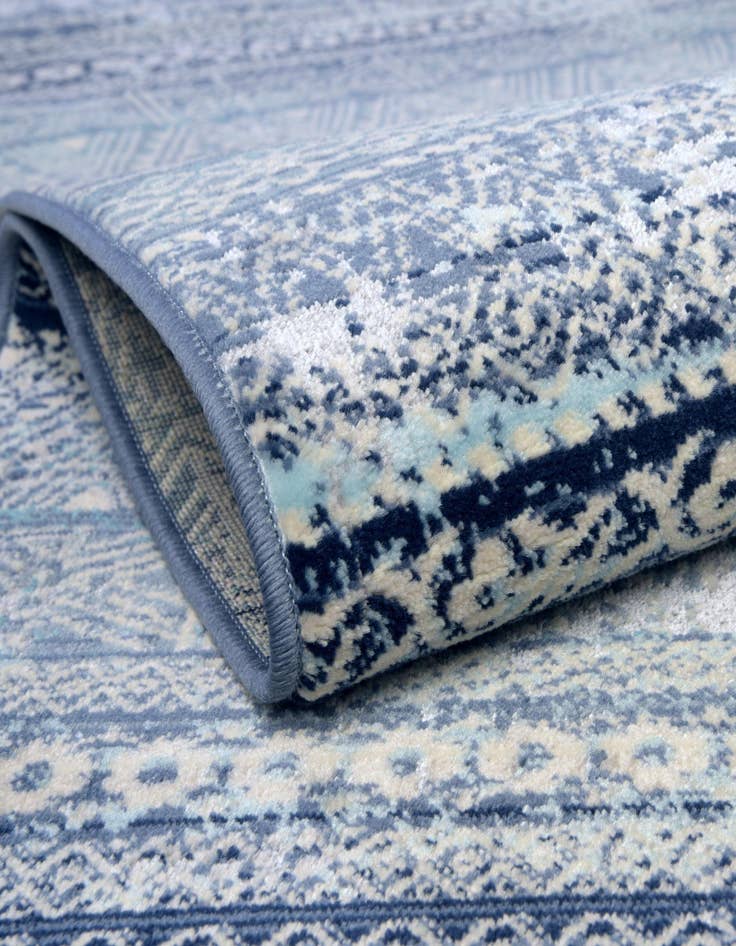 Detail image of 5' 2 x 5' 2 Malibu Round Rug