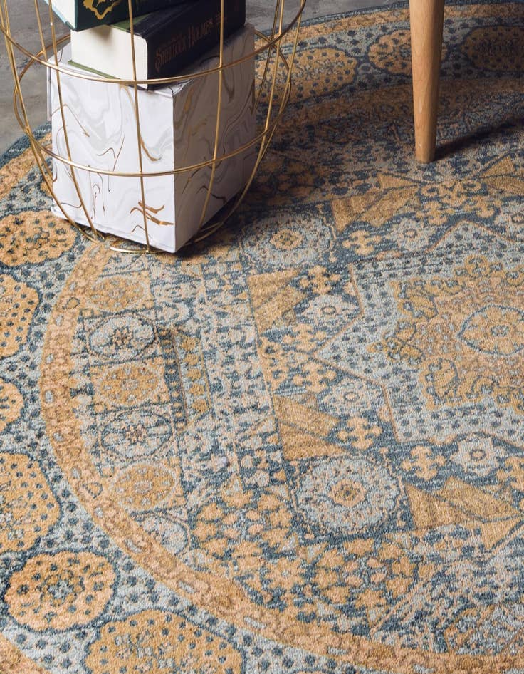 Detail image of 3' 3 x 3' 3 Mamluk Round Rug