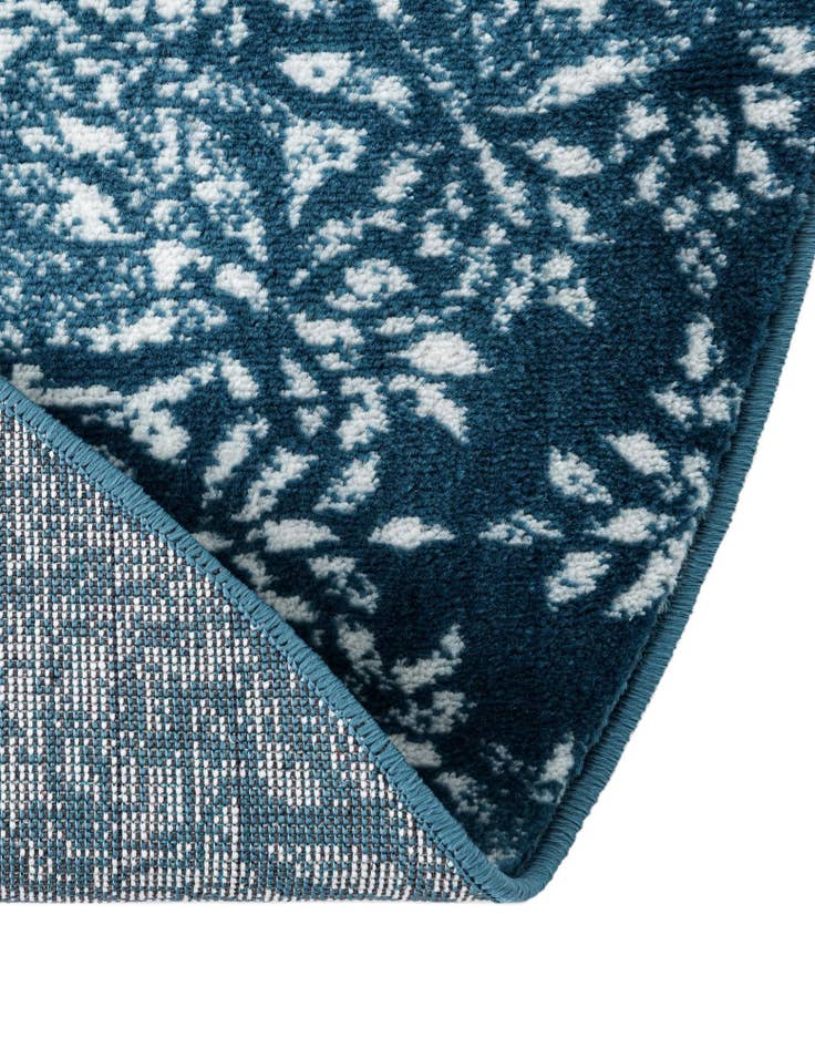 Detail image of 5' 3 x 5' 3 Monaco Round Rug