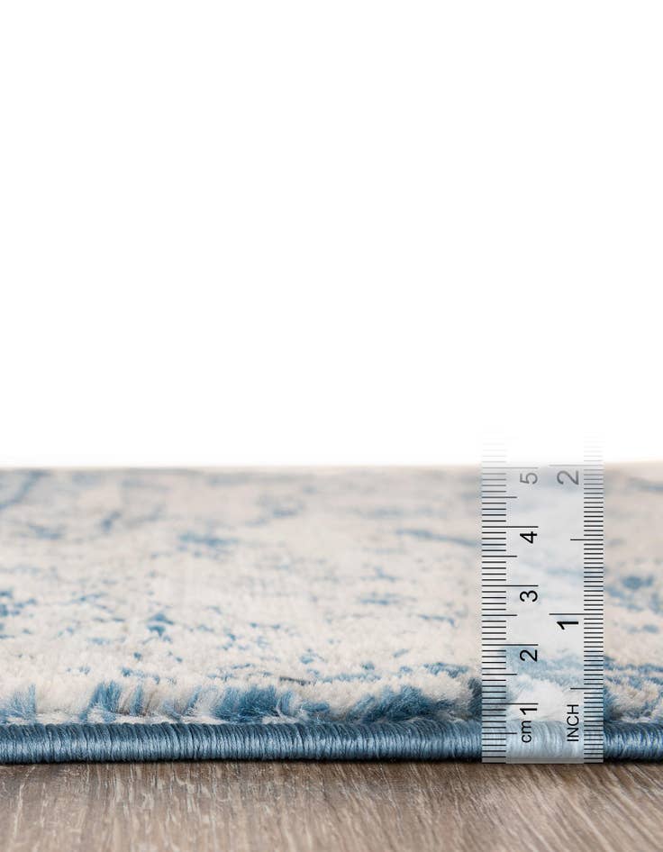 Detail image of 6' x 6' Monte Carlo Round Rug