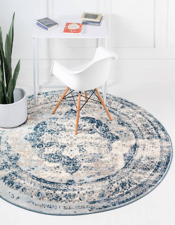 Detail image of 6' x 6' Monte Carlo Round Rug