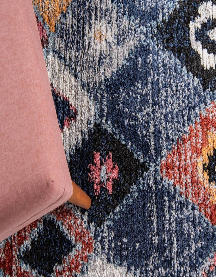 Detail image of 7' x 7' Morocco Round Rug