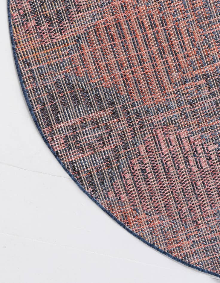 Detail image of 7' x 7' Morocco Round Rug