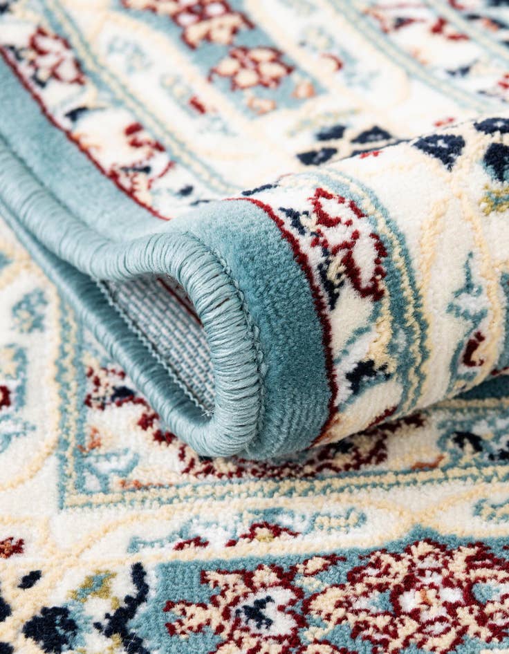 Detail image of 7' 10 x 7' 10 Nain Design Round Rug